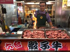 -六合夜市