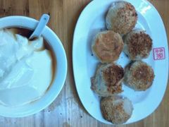 豆腐脑，黄桥烧饼-聚香斋(东关街店)