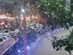 -二荆条·蜀鲜汇城市森林火锅