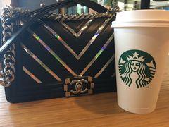 -星巴克(珠海摩尔百货店)