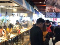 自助取餐区-喜茶(上海正大广场店)
