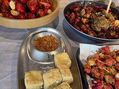 -巴厘龙虾·榜首油焖大虾(音乐学院·沿江酒馆店)