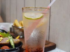 西柚气泡水-张爱施法式西餐厅(汉街店)