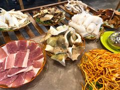 -易门野生菌府·菌海森林(月牙潭公园店)