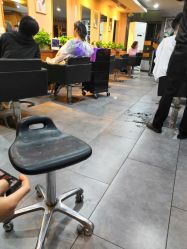 -水灵珑美容造型中心