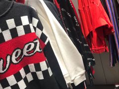 -URBAN REVIVO(欢乐海岸购物中心店)