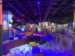 -幻贝家儿童乐园(温州银泰城店)