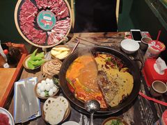 -周小明火锅(黑金冠社区店)