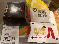 -麦当劳(外高桥DT店)