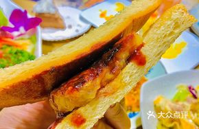 Mango Foie Gras Sandwich