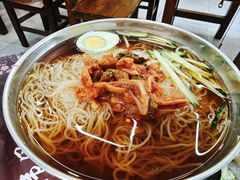 -韩风烤牛肉冷面店