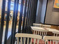 大堂-渝是乎酸菜鱼·川渝小炒(新世界百货望京店)