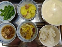 -爱的果实月嫂育婴师(世纪东方店)