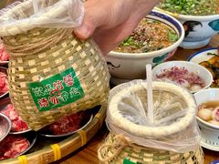 -云阿蛮云南生烫牛肉米线(奉贤路店)