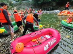 -雅鲁激流探险漂流