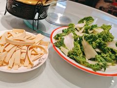 -亲回家吃饭餐厅(黄陂店)