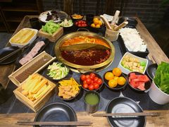 -沸炉重庆老火锅(军事博物馆店)