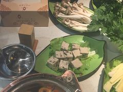 -一叶一世界·素食餐厅(锦华万达店)