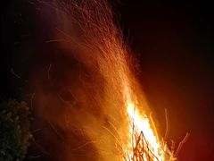 -汤山温泉房车营地 茶温泉