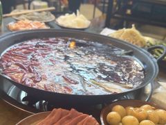 -黄潇洒老火锅(九眼桥宏济巷店)