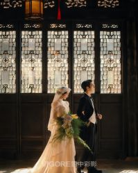 -雪中彩影婚纱摄影·微光艺术中心