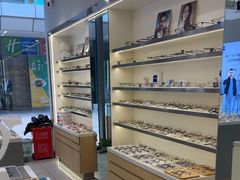 -视野联行眼镜·蔡司·尼康·豪雅·依视路(青浦宝龙店)