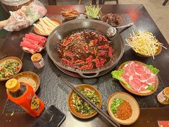 -渝井巷重庆老火锅(沈阳吉祥店)