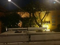 餐具摆设-芭提雅Amporn Seafood自助餐厅