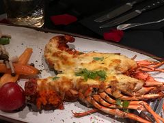 香焗龙虾配自制黑松露酱-上海苏宁宝丽嘉酒店·Cafe Bellagio西餐厅