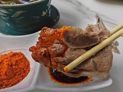 -三江源美食城