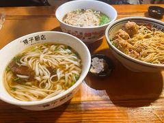 -矮子粉店1985·长沙米粉(湘春路店)