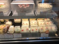 -红宝石·鲜奶小方·海派西点房(浦三店)