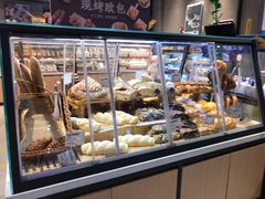 面包甜点陈列柜-盒马鲜生(皇庭广场店)