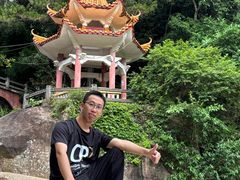 -半月岩风景旅游区