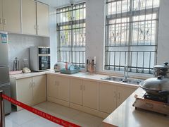 -红线女旧居