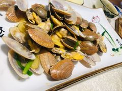 -启东海鲜人家(古美路店)