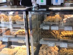 面包甜点陈列柜-洪长兴(云南南路店)