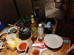 -老牌坊云南鱼豆花火锅(爱建店)