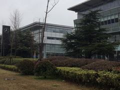 -奔驰上海利星(七宝店)