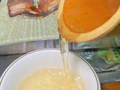 -胡须哥网红竹筒菜