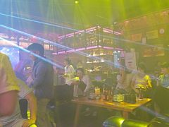 -喜鹊音乐酒馆(西街店)