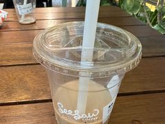 拿铁-Seesaw Coffee(上海太阳宫K46店)