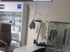-诺柯视眼镜-蔡司依视路官方工厂店(淞南一店)