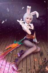 -星元素cosplay动漫摄影写真工作室