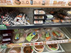 -全家便利店(兴贤路店)