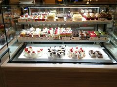 -巴黎贝甜(大宁国际商业广场店)