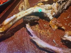 秘制烤羊排-冰城小镇音乐串吧·聚会餐厅(百子湾店)