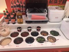 -小蛮椒麻辣烫·麻辣拌(青浦宝龙店)