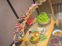-山川小町·极番烧肉(新地假日广场店)