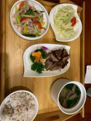 -卓玥国际月子会所(罗山路店)